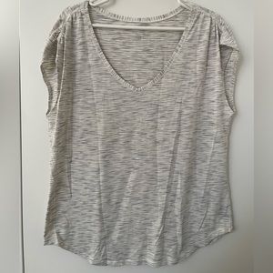 Lululemon T-shirt